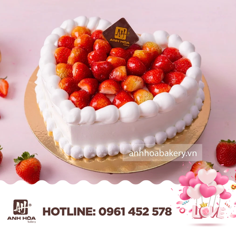 STRAWBERRY HEART CAKE