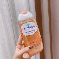 Dung dịch vệ sinh Femfresh màu cam review? Ddvs Femfresh màu cam tác dụng gì? Femfresh có mấy loại?Femfresh màu nào tốt?