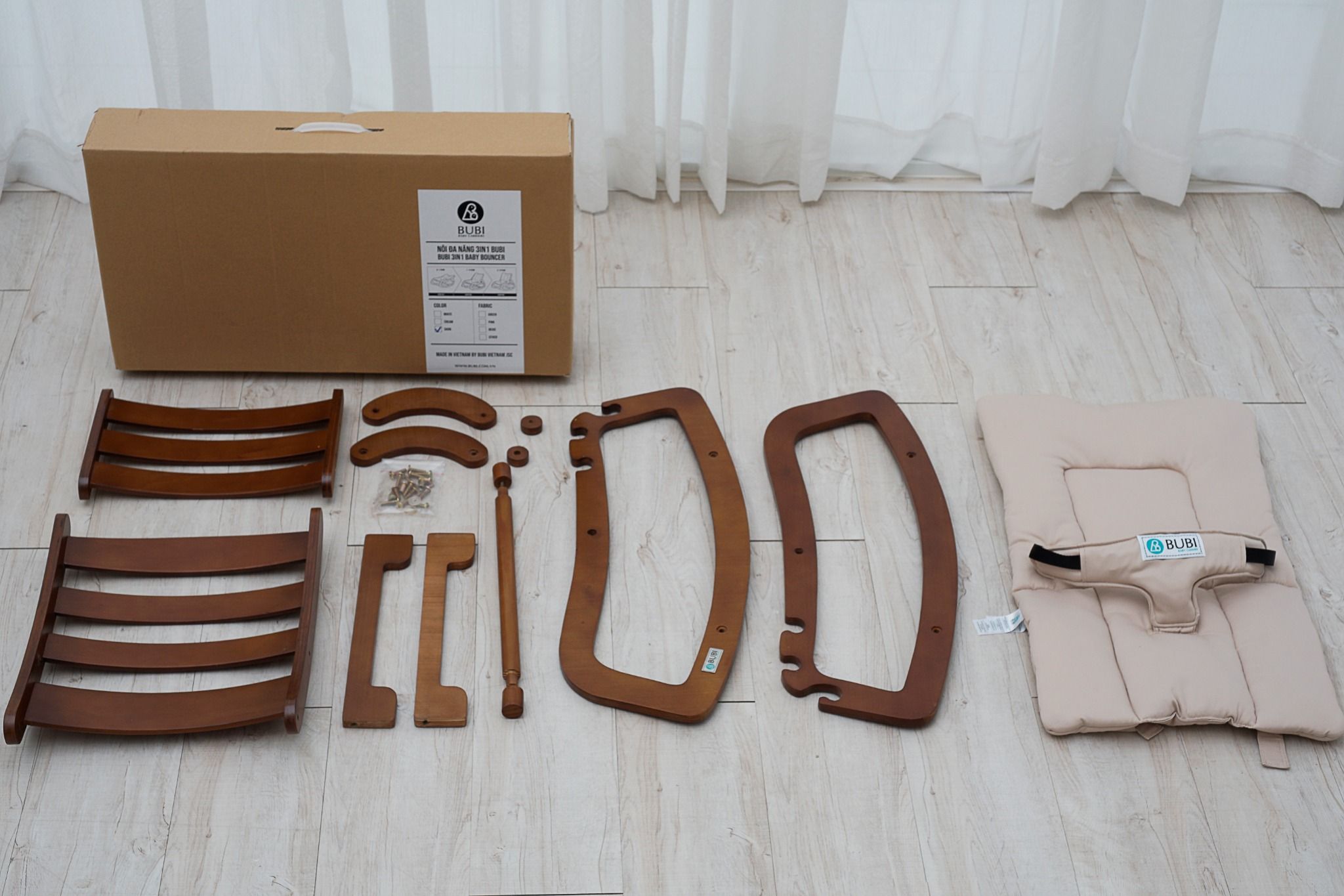 BUBI Bouncer - Dark Frame w Beige Top