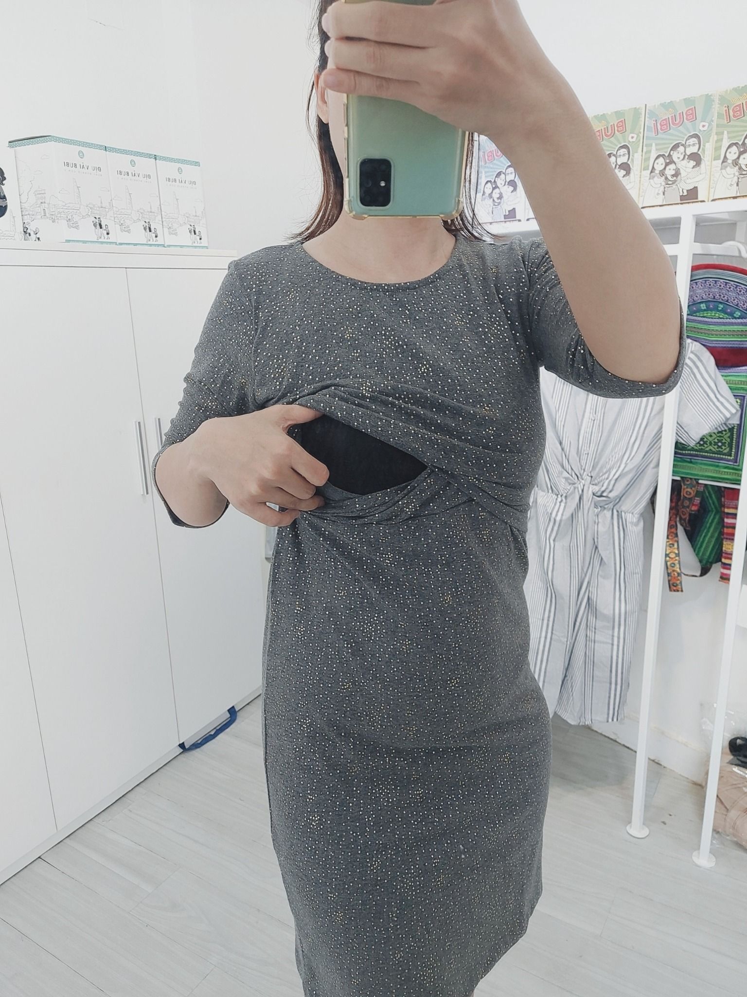 Đầm thun bé ti - Xám bi - cổ tròn