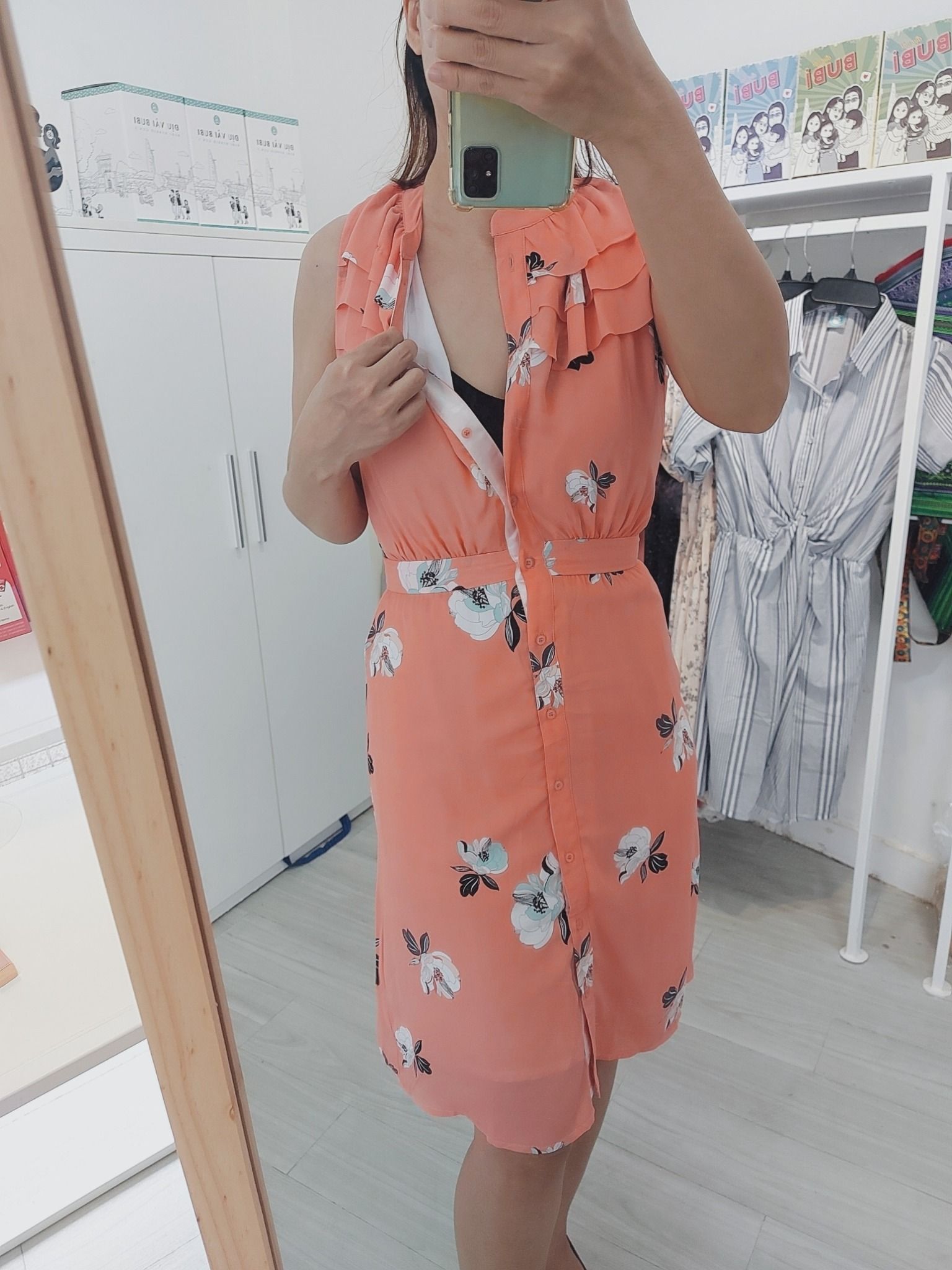 Đầm bé ti - Hoa cam - Xếp bèo vai