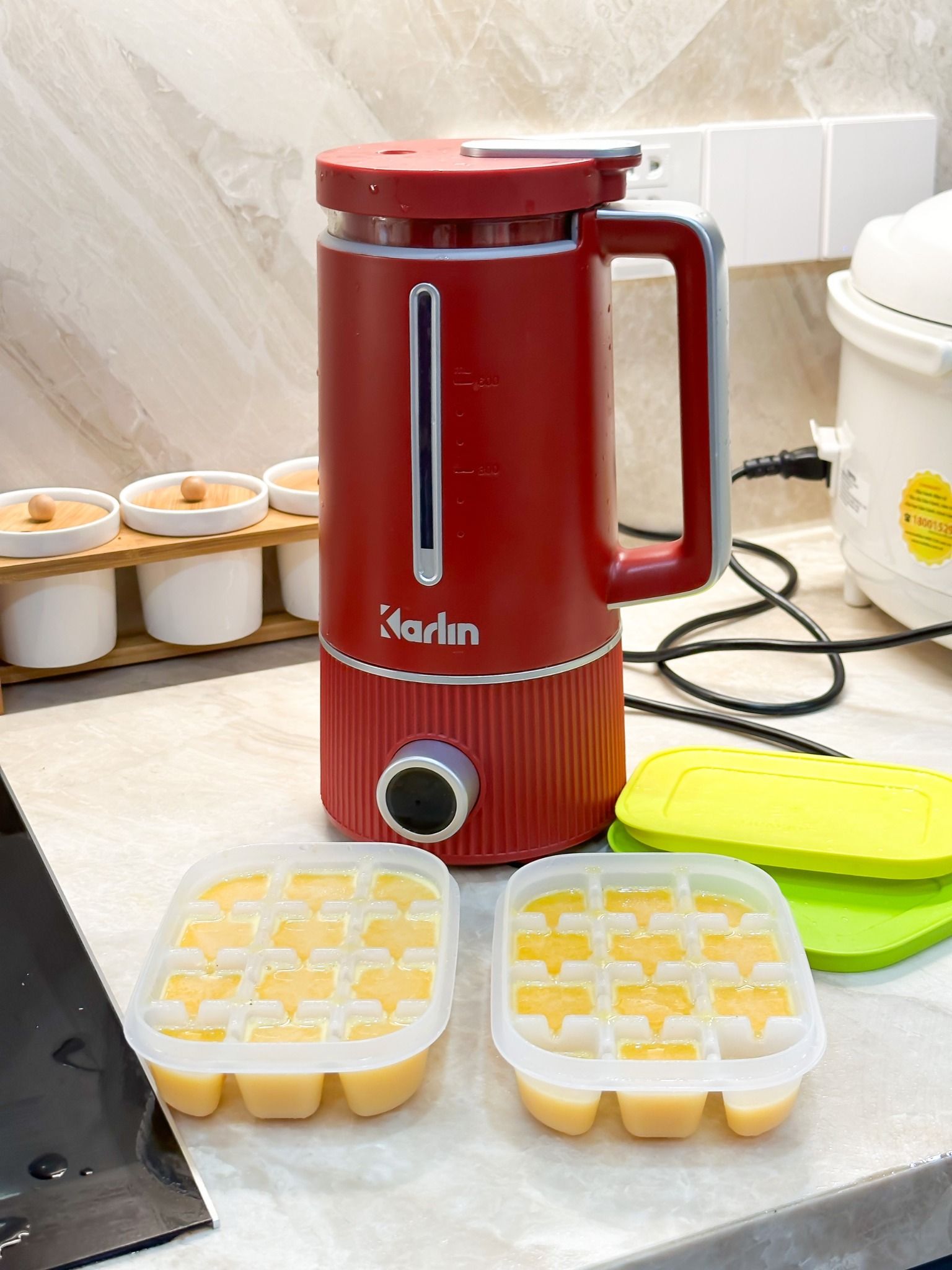  Karlin - Máy nấu sữa hạt 