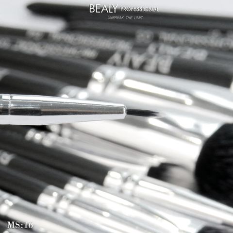  CỌ EYELINER XẾP LỚP BEALY NO.16 