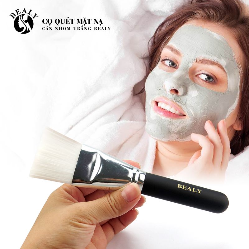 CỌ QUÉT MẶT MẶT NẠ BEALY CÁN ĐEN BẢN VỪA LÔNG TRẮNG