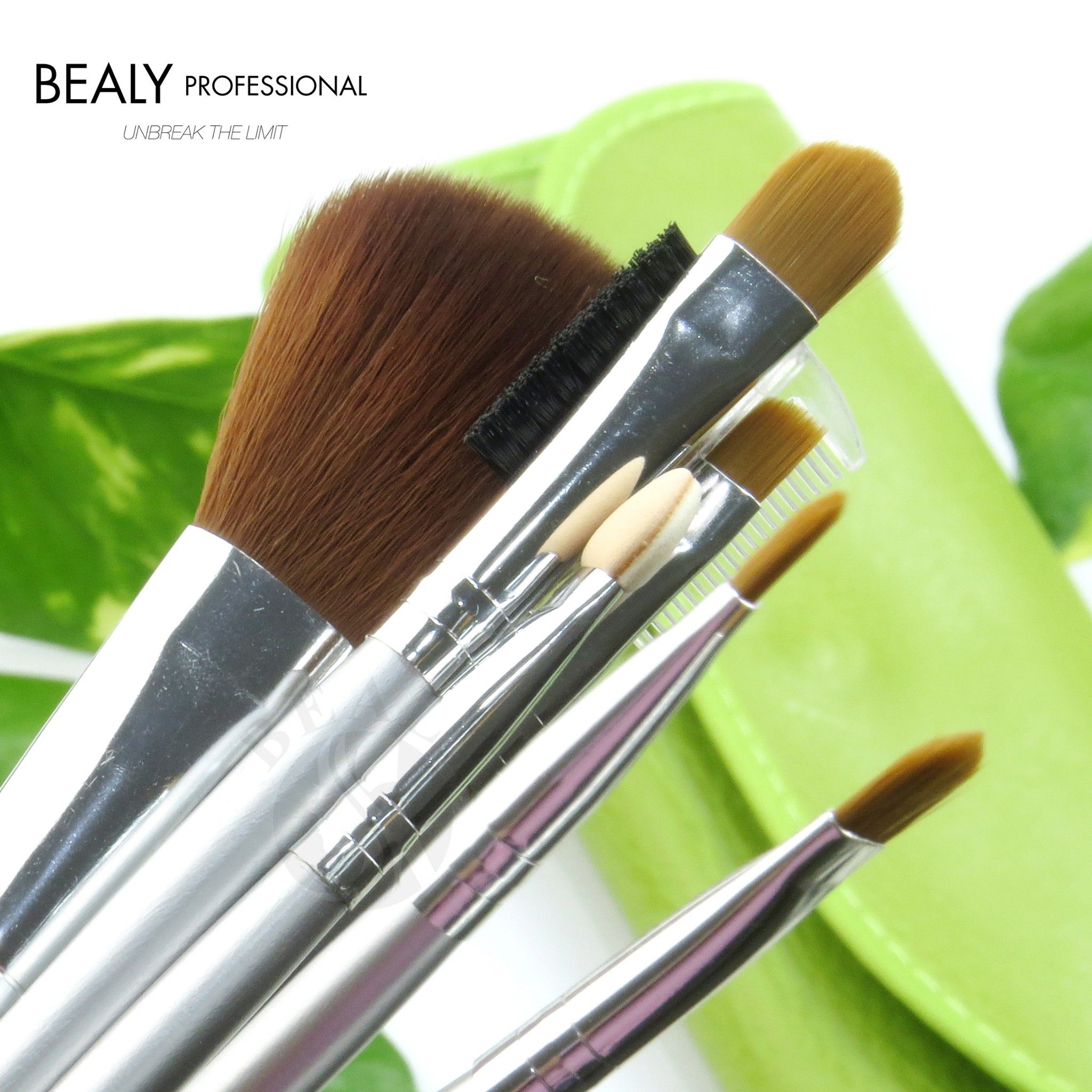 BỘ CỌ TRANG ĐIỂM CÁ NHÂN BEALY 7C