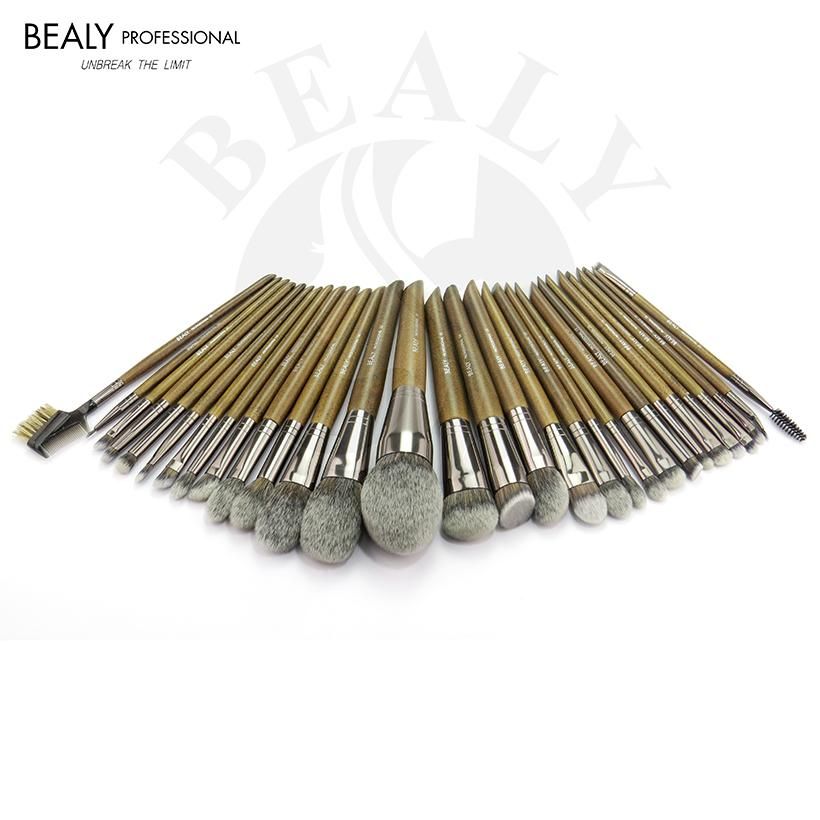 BỘ CỌ TRANG ĐIỂM XẾP LỚP BEALY 30C (cọ)
