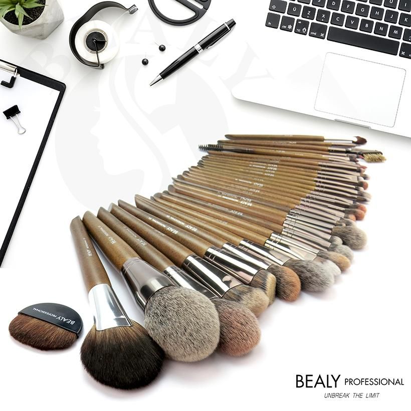 BỘ CỌ TRANG ĐIỂM XẾP LỚP BEALY 33C (cọ)