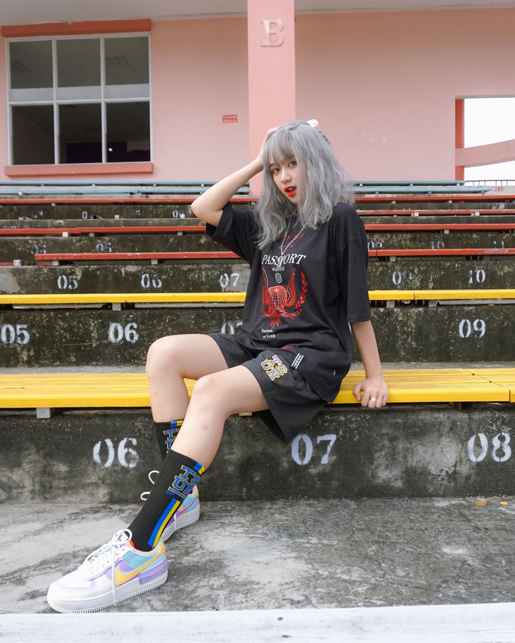 PASSPORT Tee/Black