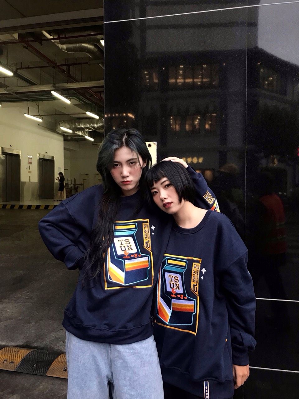 Game Machine Sweater/BlackBlue