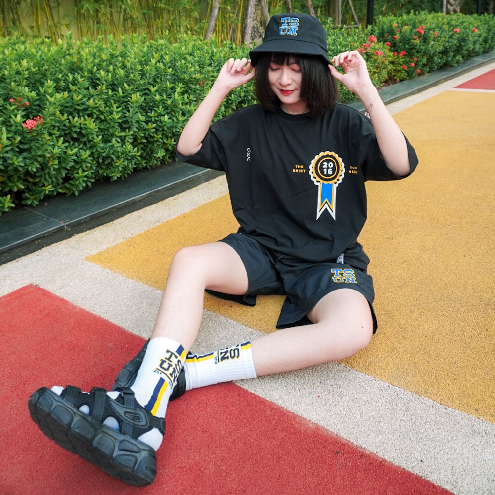 Typo Tee/Black
