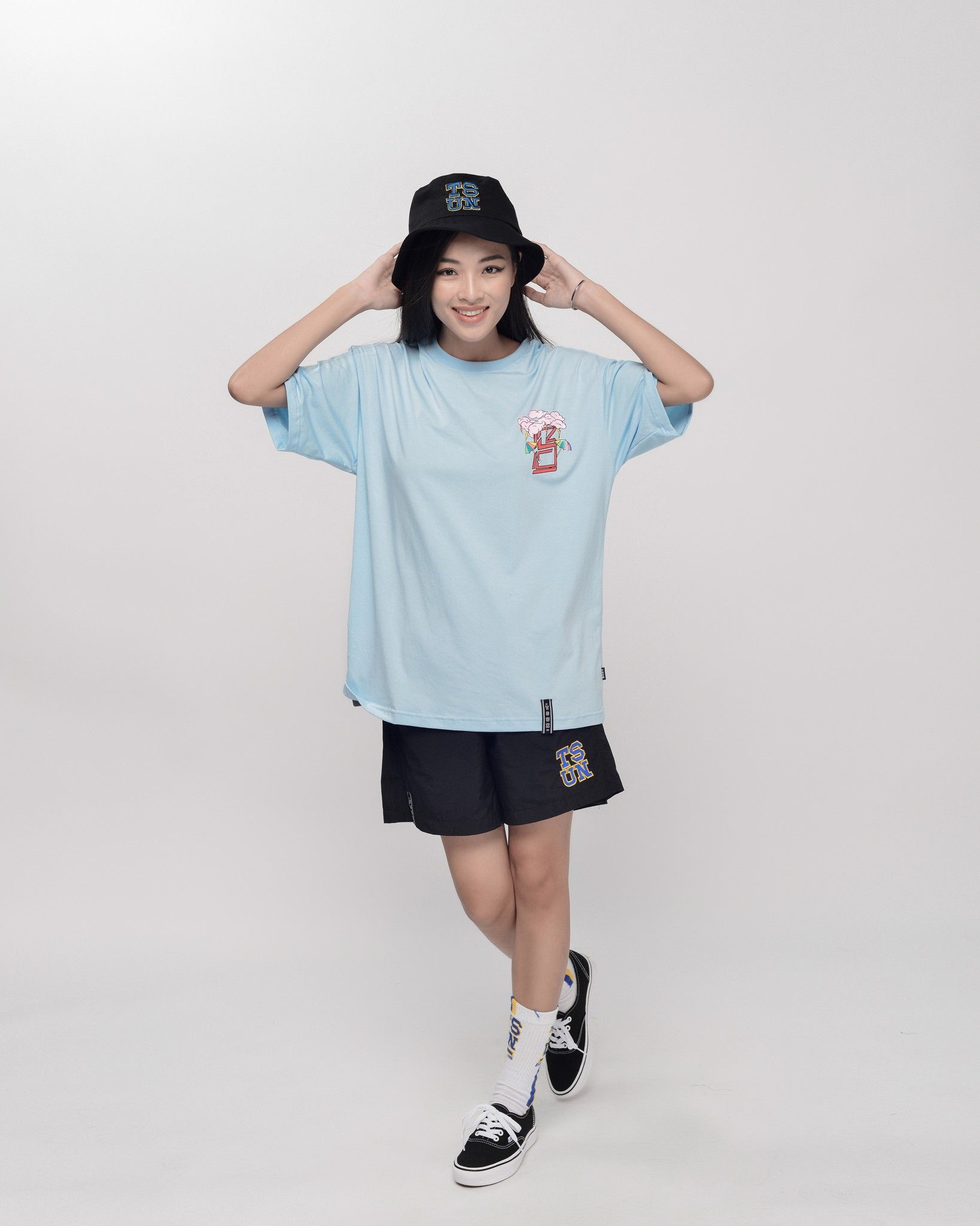 Rain Bow Tee/Light Blue