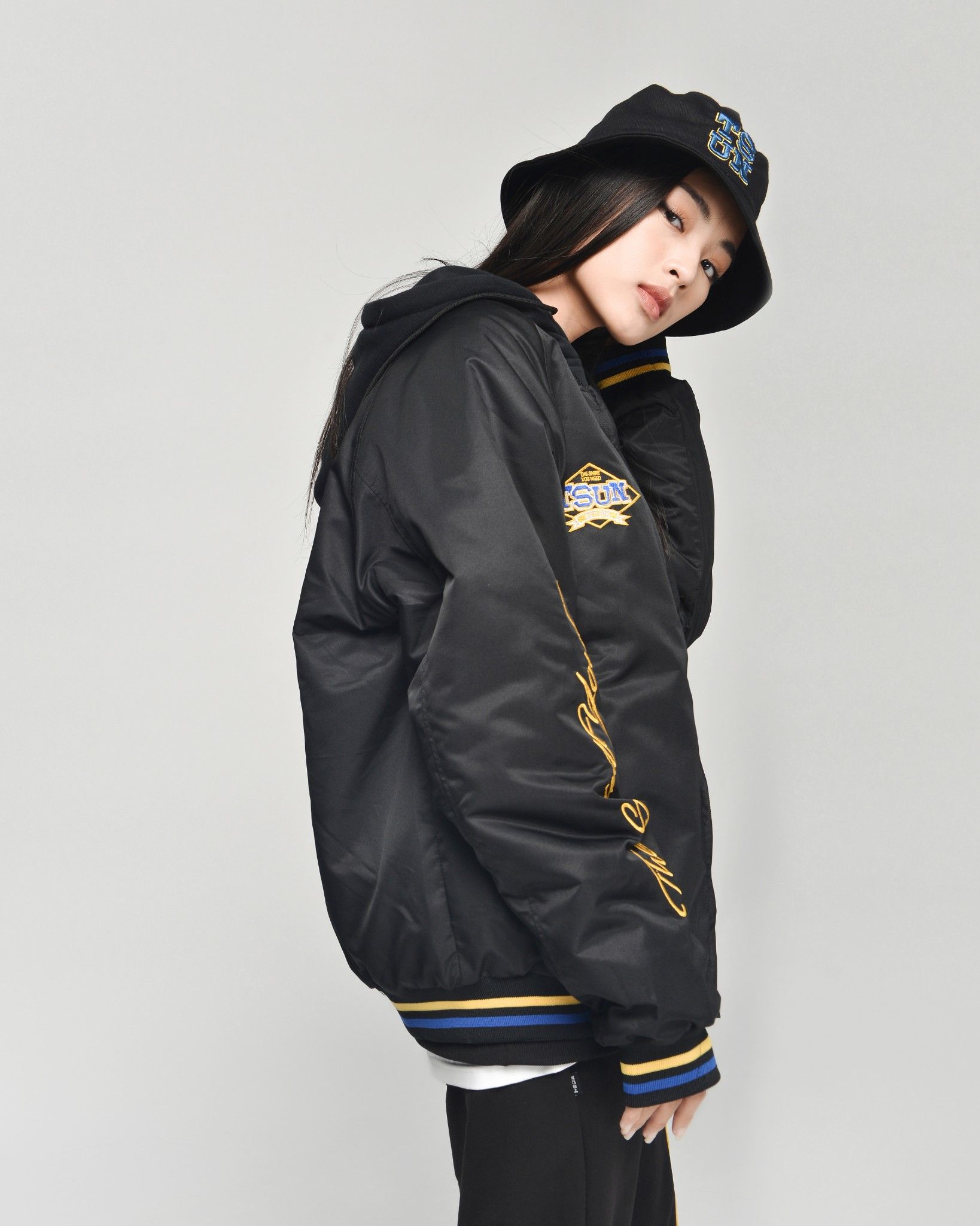 TSUN Bomber Jacket/Black