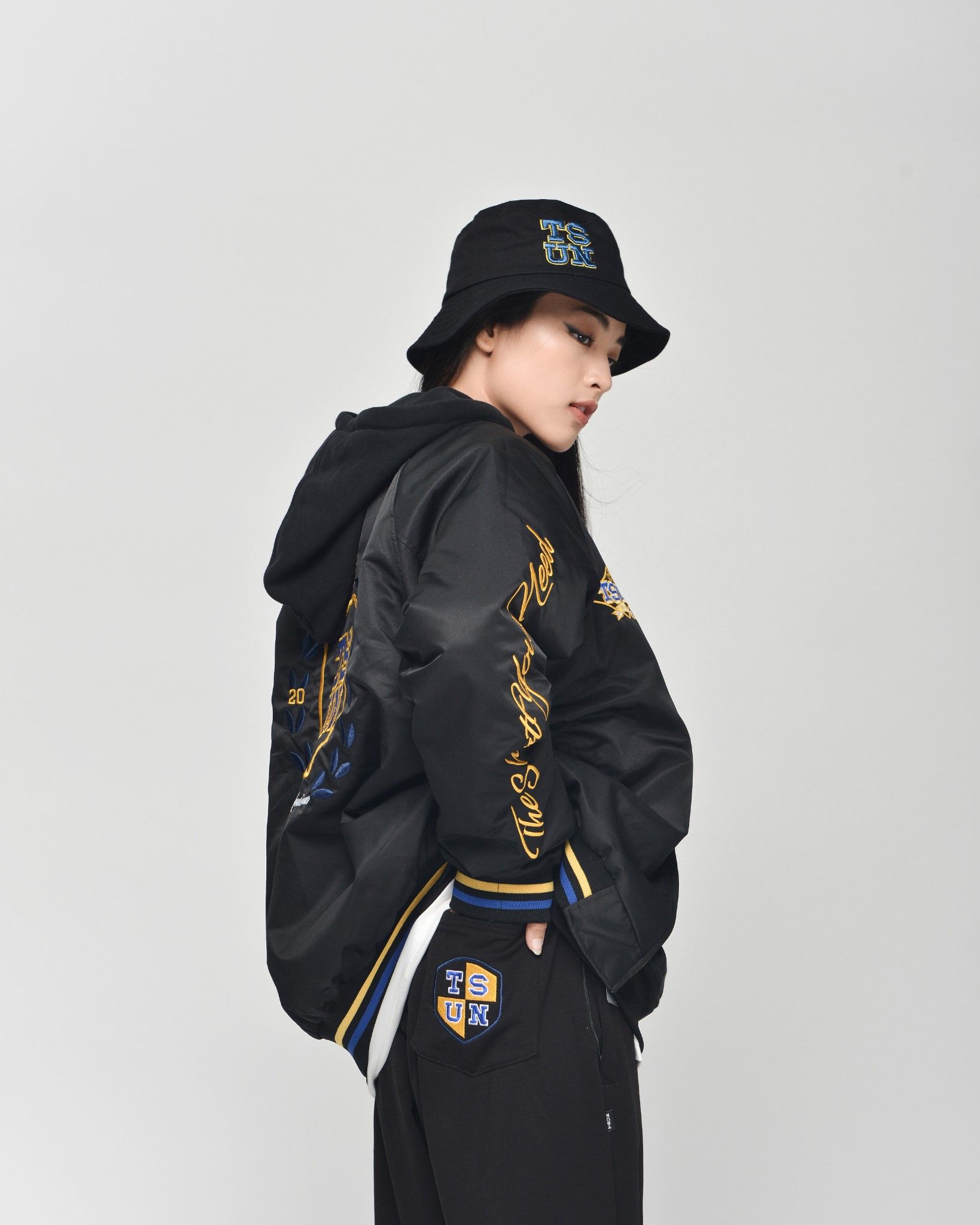 TSUN Bomber Jacket/Black