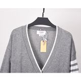  Áo khoác cổ tim Cardigan nam nữ dệt kim Thom Browne 4-Bar 8861 chất vải nỉ len cao cấp thiết kế tay áo kẻ sọc cực sang 