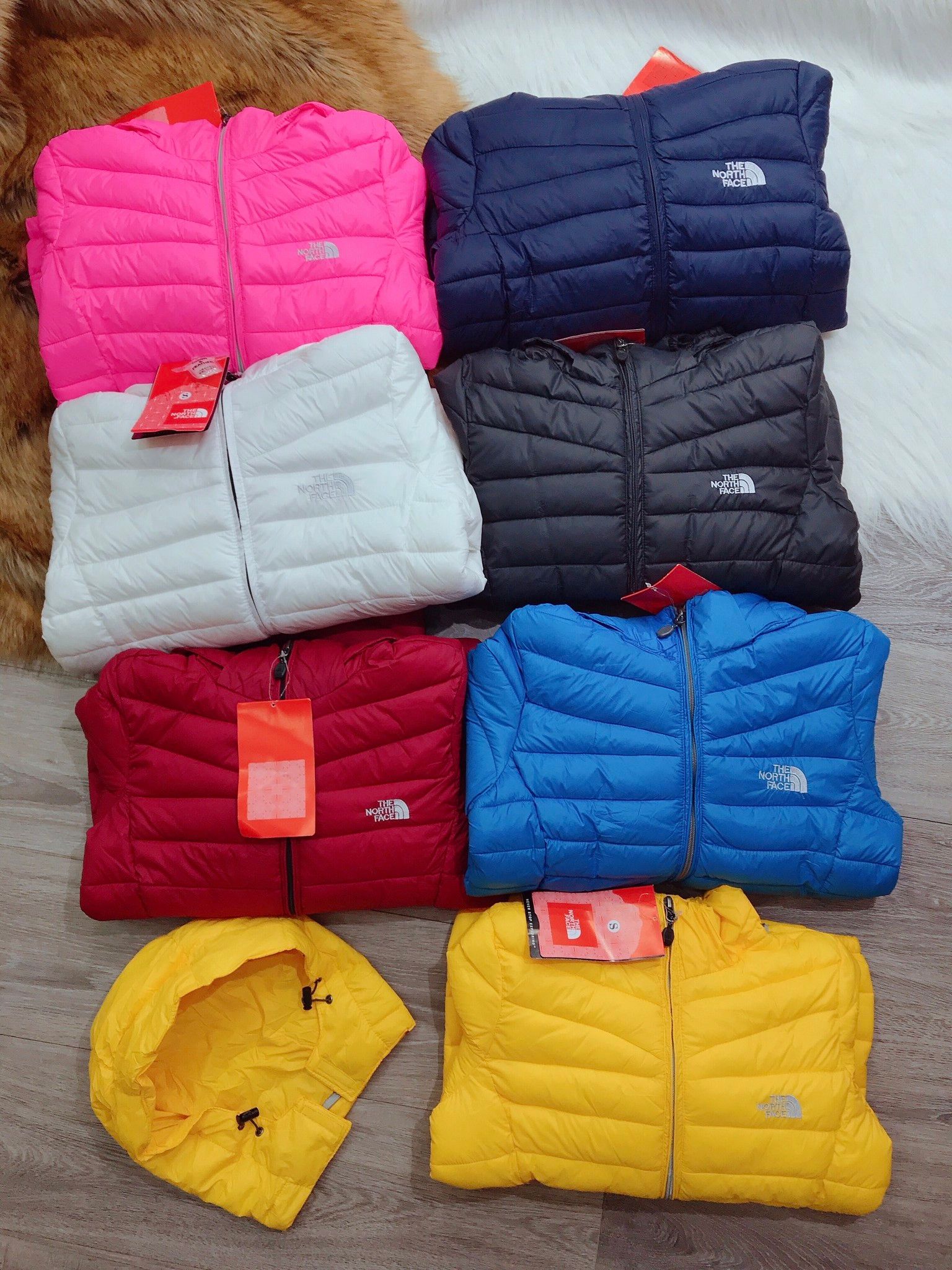 Áo khoác phao nữ The North Face siêu nhẹ gấp gọn