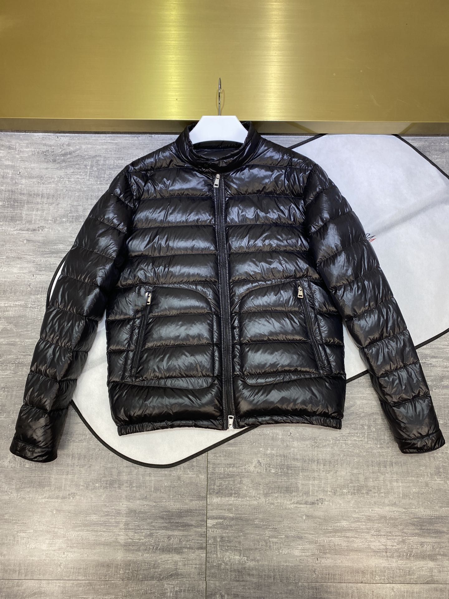 Áo Khoác Lông Vũ Siêu Nhẹ MONCLER