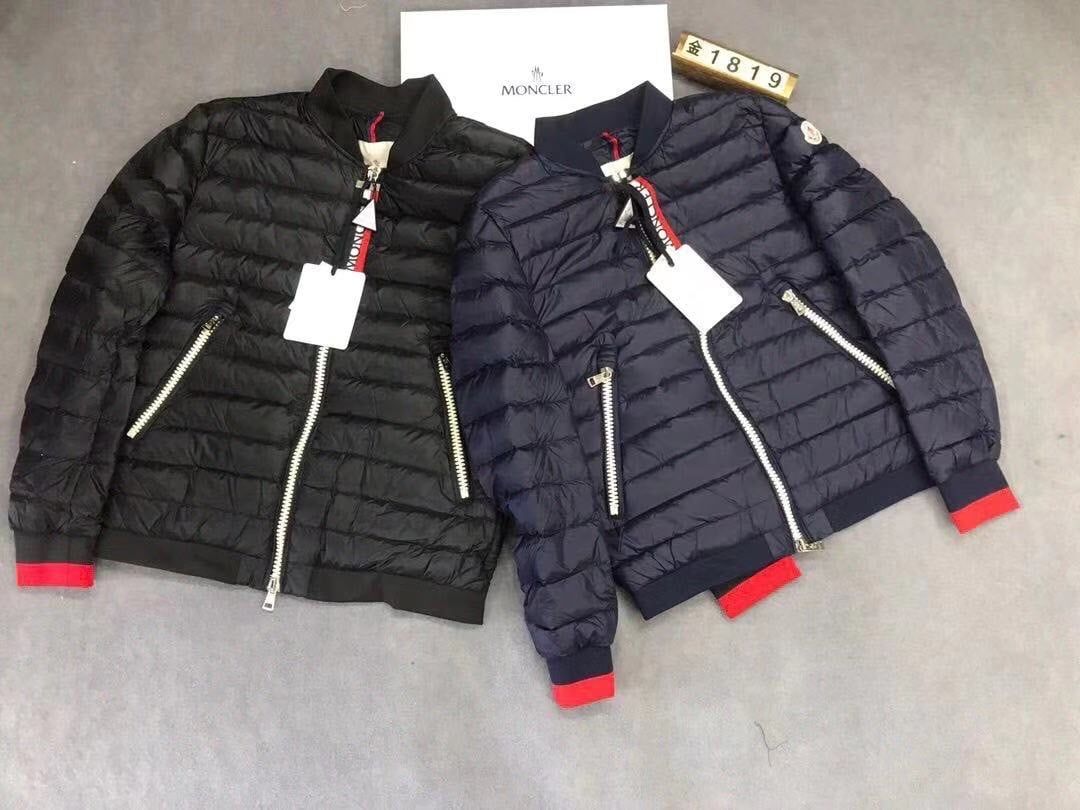 Áo Khoác Lông Vũ Moncler Siêu Nhẹ Unisex
