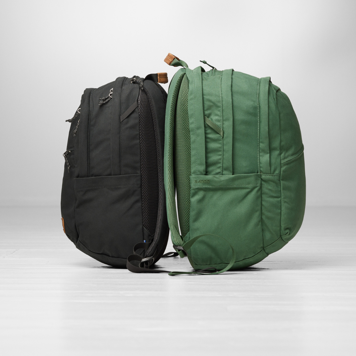 Balo Du Lịch Laptop FJALLRAVEN RAVEN 20