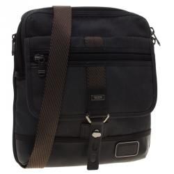 Túi Đeo Chéo Tumi 222304 Bravo Annapolis Zip Flap