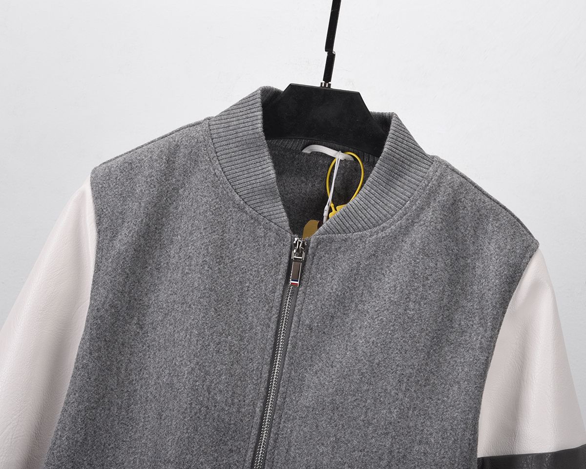 Áo khoác nam len lông cừu Thom Browne 4-Bar Varsity zip up 809 hàng thiết kế tay áo kẻ sọc cực sang trọng