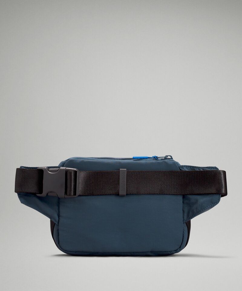 Túi Bao Tử Đeo Chéo LULULEMON CLEAN LINES 2L
