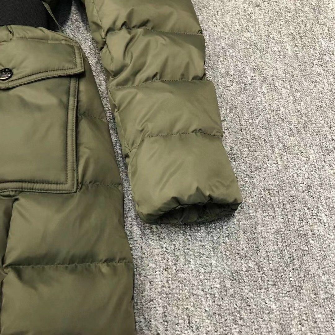 Áo khoác lông vũ mangto cổ lông dáng dài MONCLER nữ