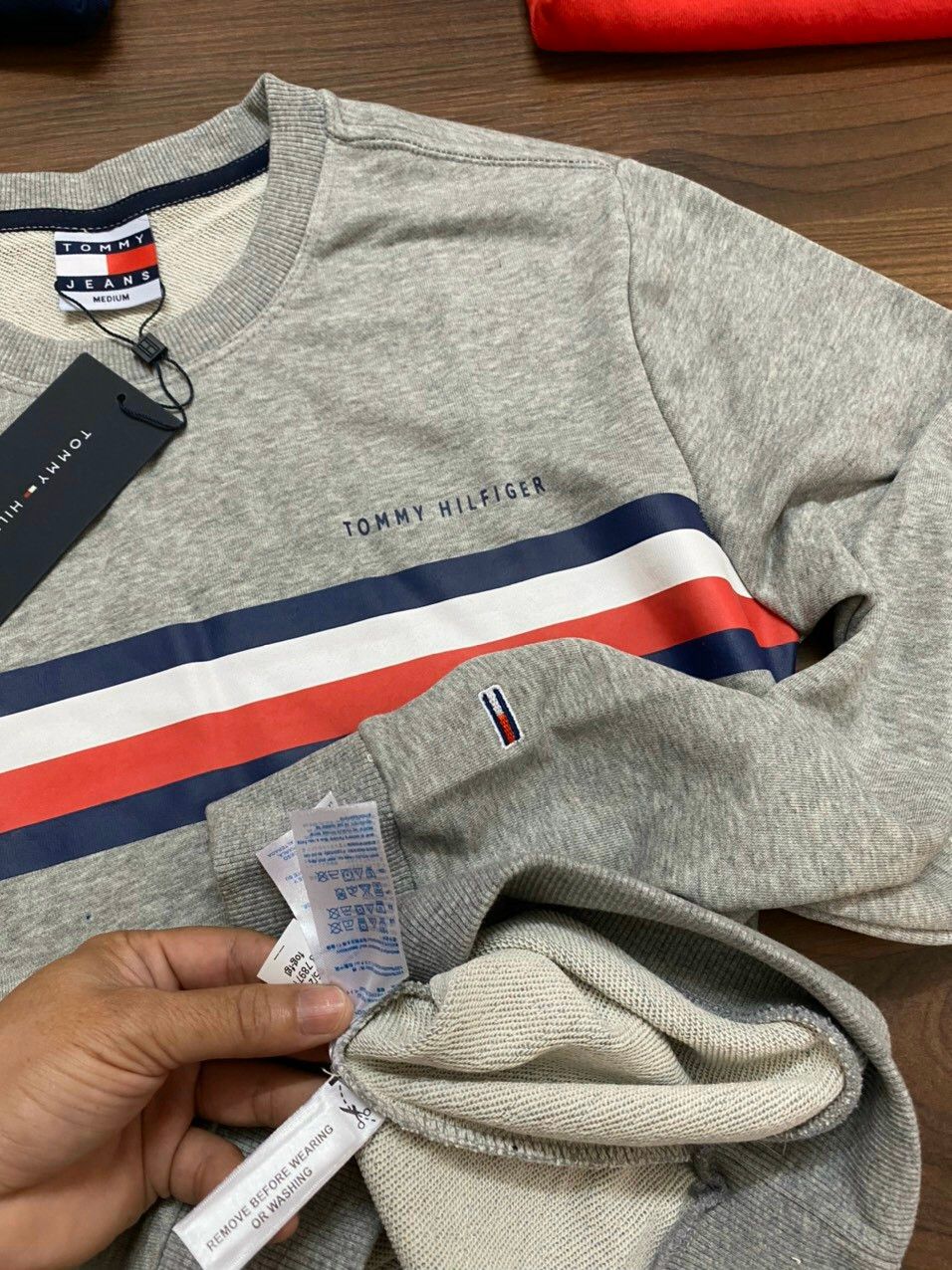 Áo thun dài tay Tommy Hilfiger