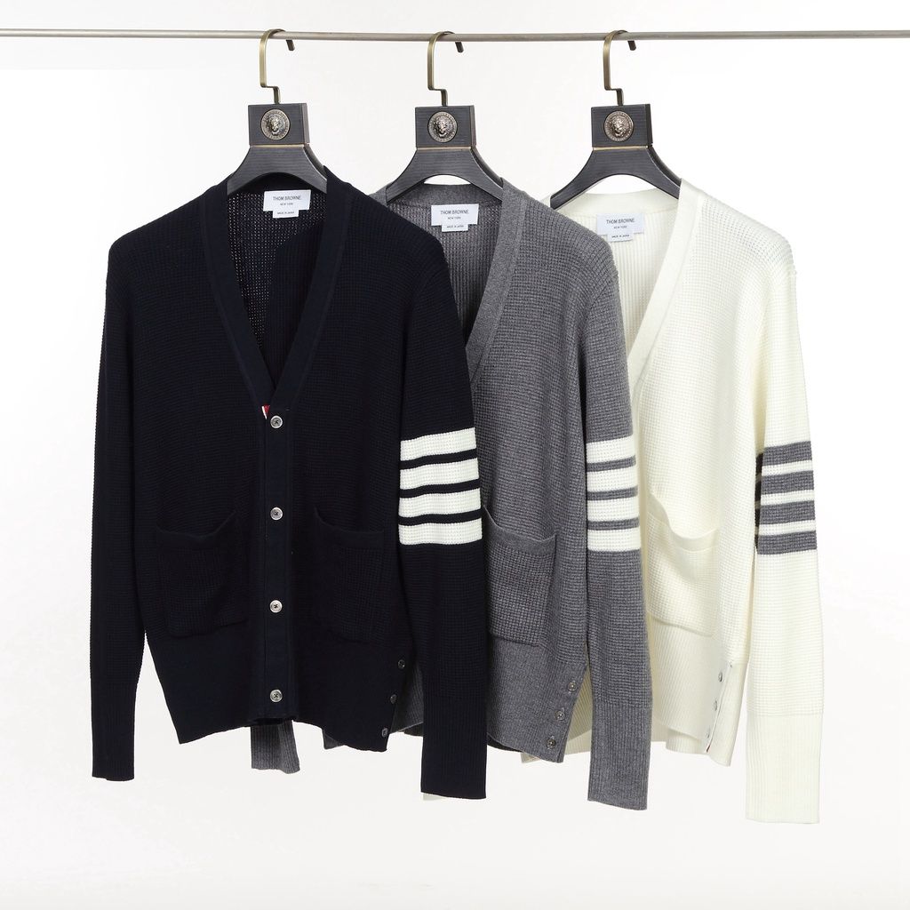 Áo khoác cổ tim Cardigan nam nữ dệt kim Thom Browne 4-Bar 20235 chất vải nhung tăm cao cấp thiết kế tay áo kẻ sọc