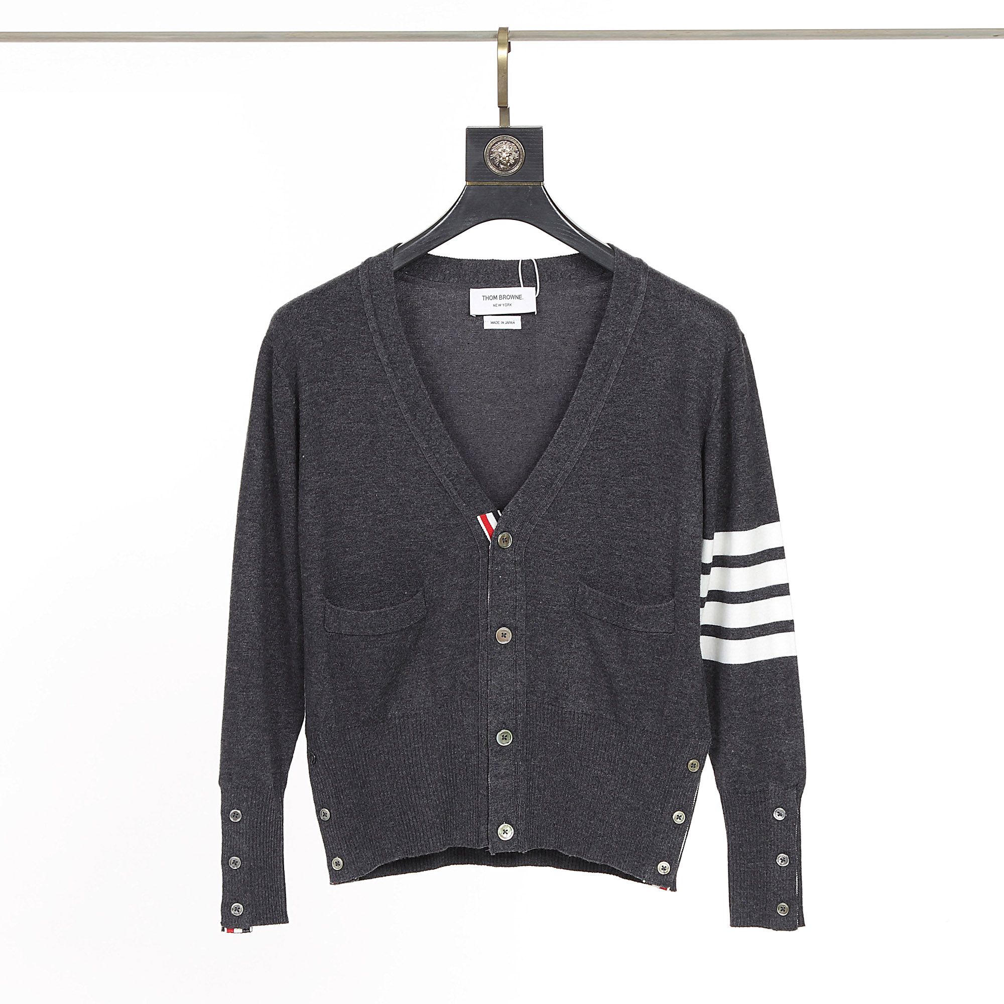 Áo Cardigan Tay Dài THOM BROWNE CASHMERE 4-BAR CLASSIC V-NECK CARDIGAN