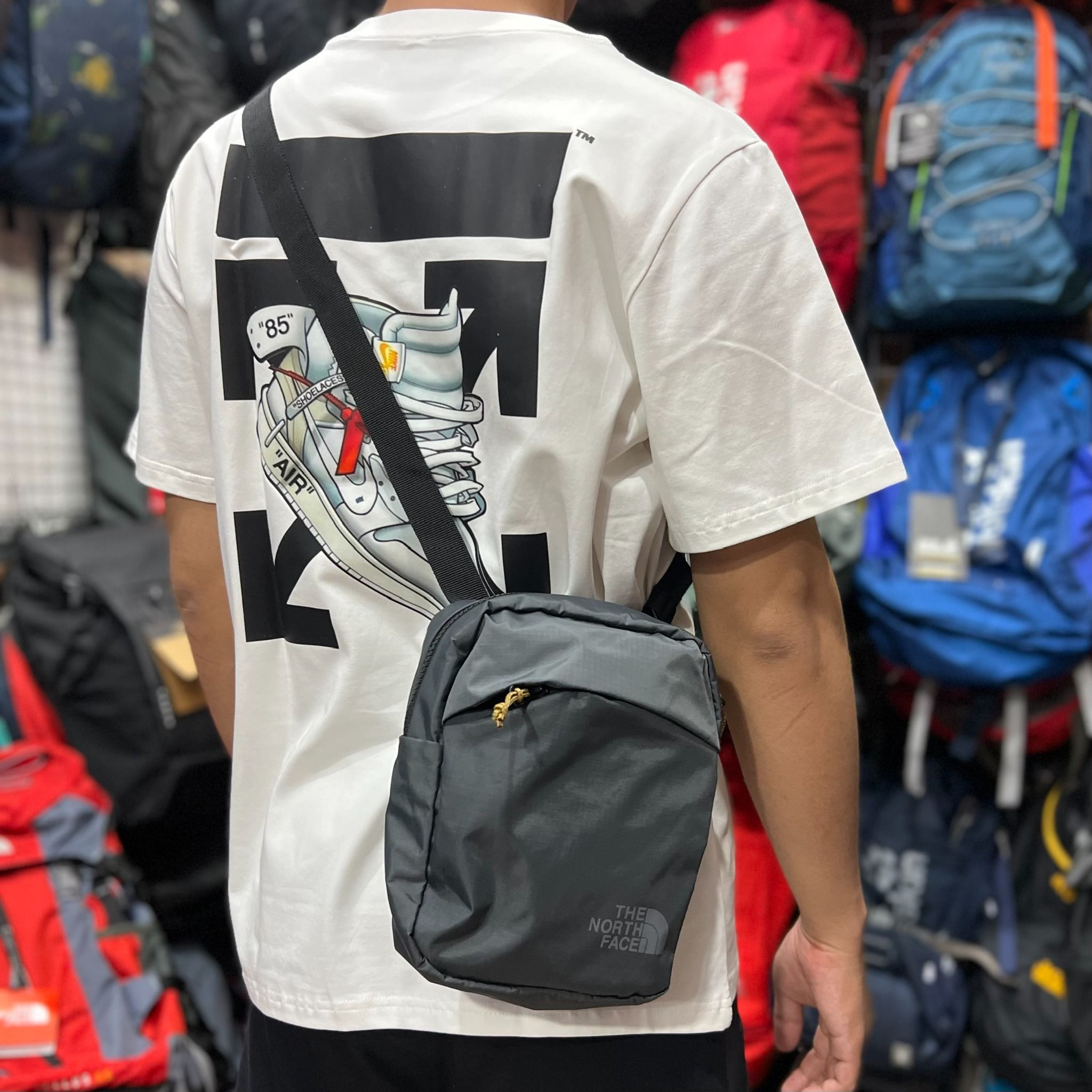 Túi đeo chéo, túi đeo vai nam nữ The North Face Glam Shoulder 3L thiết kế siêu nhẹ nhỏ gọn có thể xếp gọn thành túi nhỏ