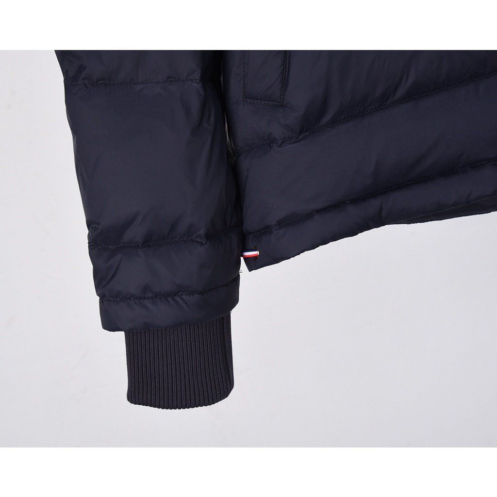 Áo khoác lông vũ nam cao cấp có nón Thom Browne 4-Bar 8892 Áo phao nam thiết kế tay áo kẻ sọc cực sang trọng