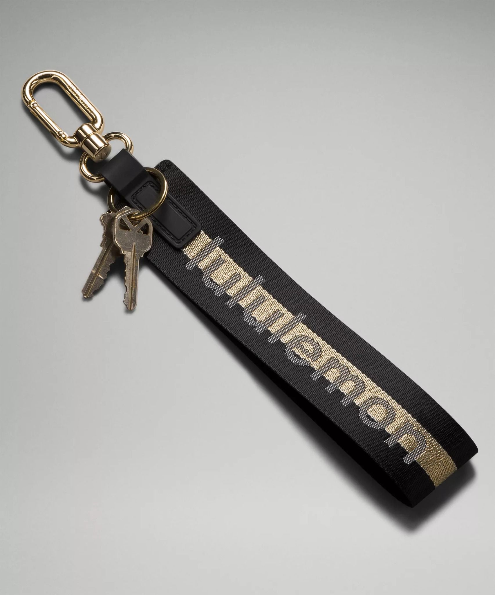 Móc Khóa LULULEMON NEVER LOST KEYCHAIN Không Rỉ Sét Thời Trang Sang Chảnh