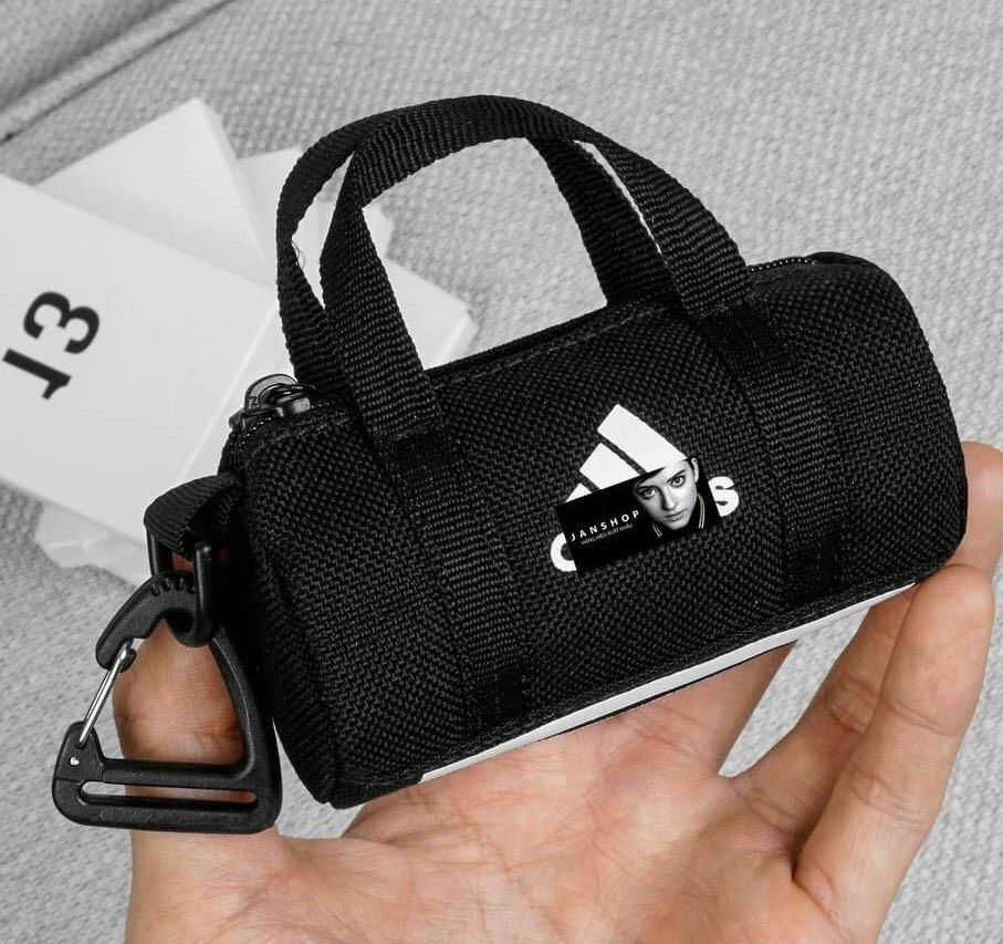 Móc khóa hình balo logo Adidas xuất xịn
