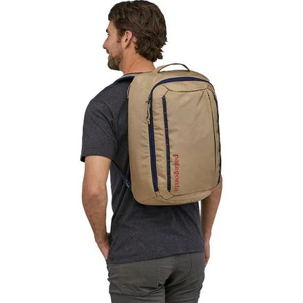 Balo du lịch Patagonia Tres Pack 25L Balo nam có ngăn đựng laptop 15inch có thể đeo thành túi đeo hoặc cặp xách tay