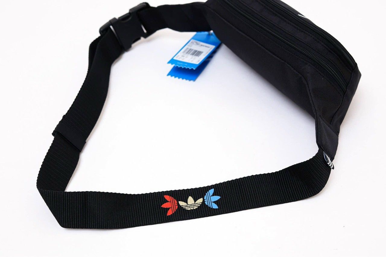Túi đeo chéo bao tử adidas