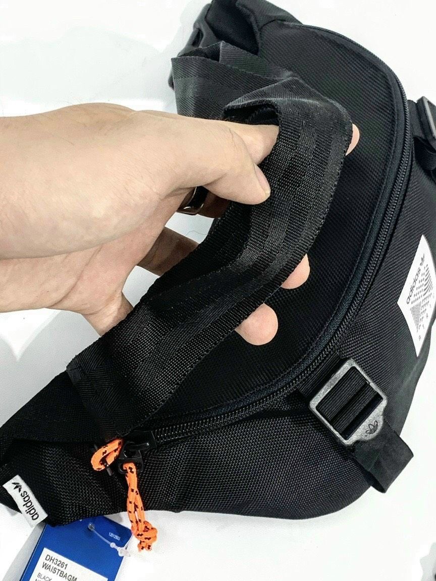 Túi đeo chéo thời trang Adidas