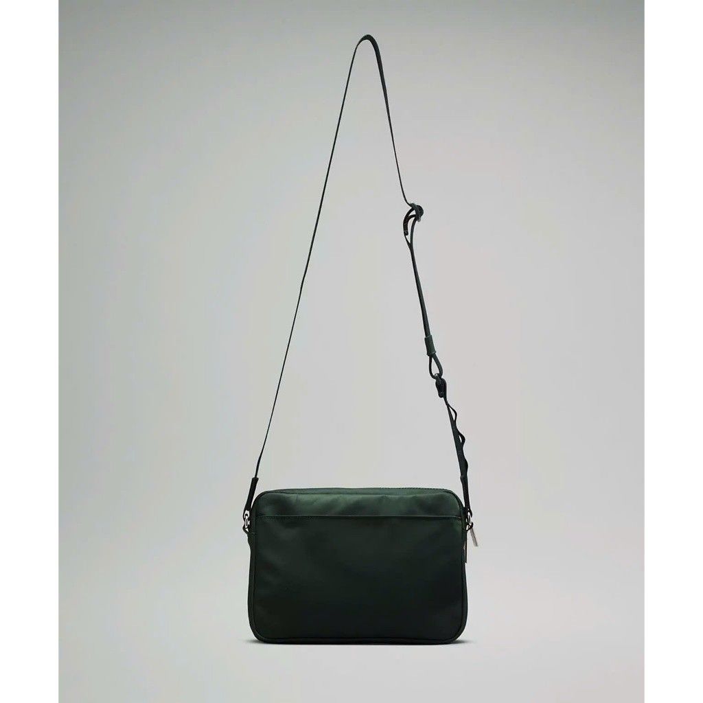 Túi Đeo Chéo LULULEMON CITY ADVENTURER CROSSBODY 2.5L Siêu nhẹ dành cho Nữ HÀNG VN XUẤT KHẨU