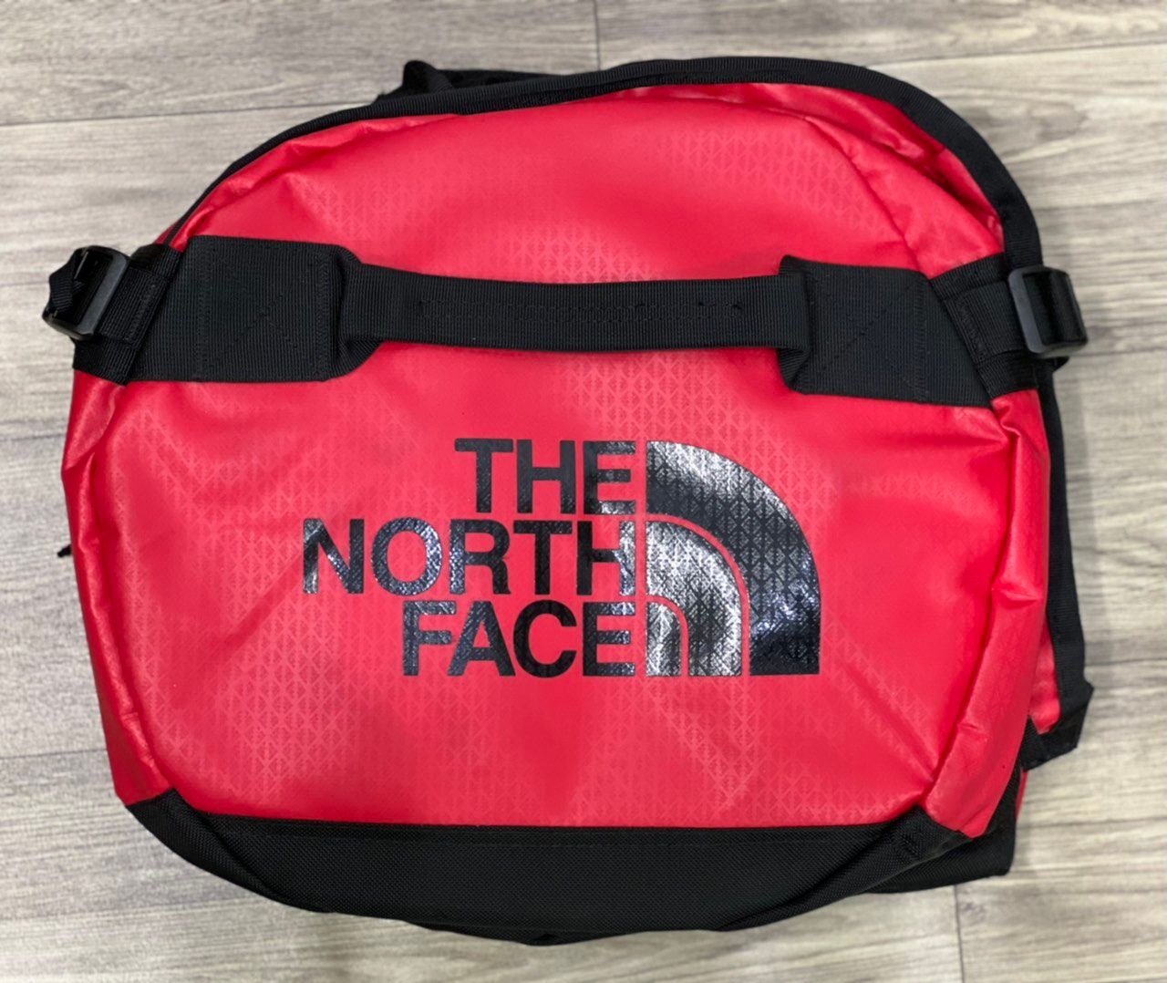 Trống The North Face Dufle Base Camp Small