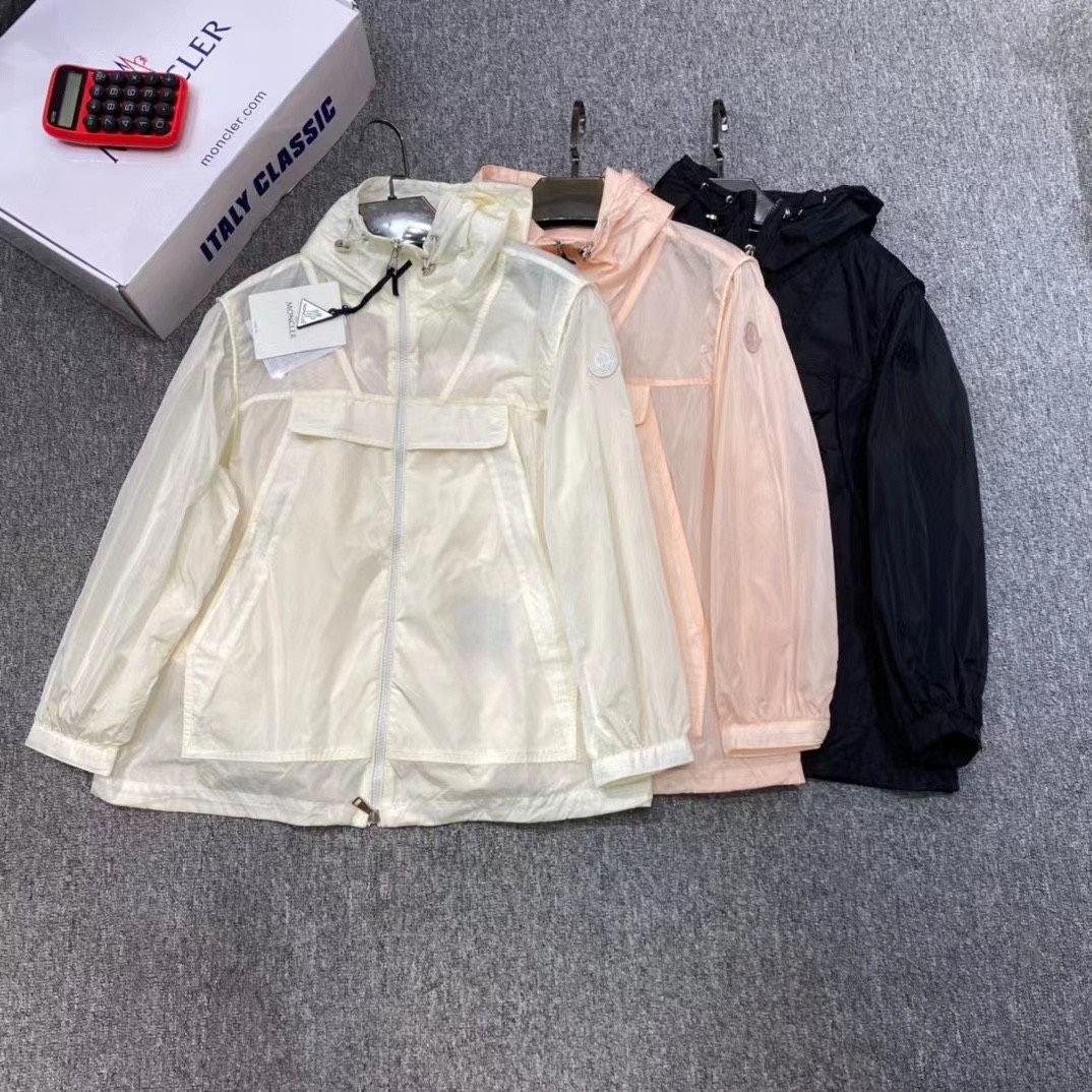 Áo Khoác Mỏng MONCLER COURSEULLES JACKET 1 Lớp