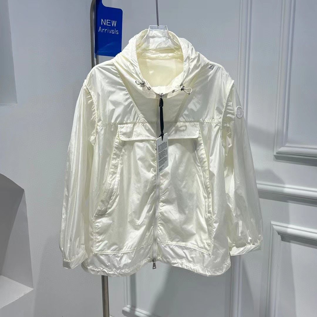 Áo Khoác Mỏng MONCLER COURSEULLES JACKET 1 Lớp