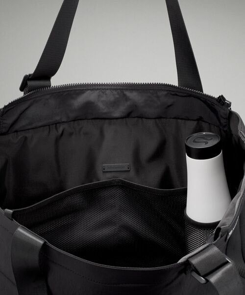 Túi Xách LULULEMON CLEAN LINES TOTE BAG 22L