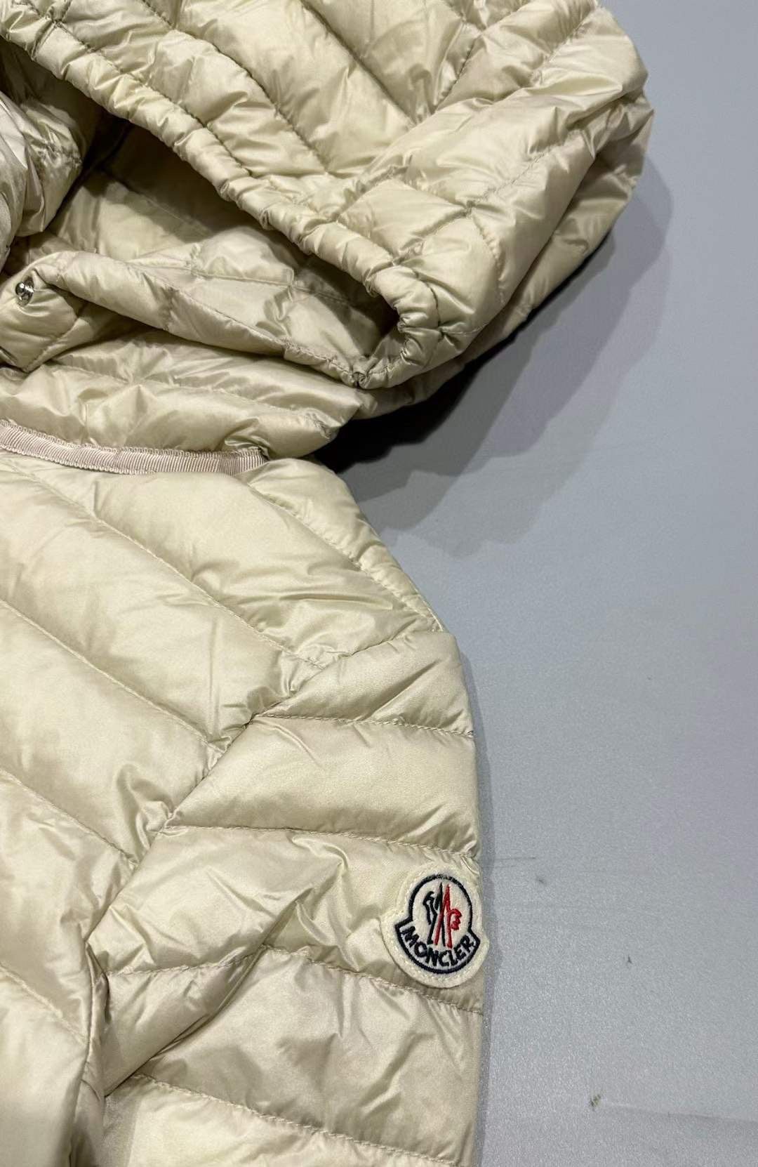 Áo Mangto MONCLER BARBEL Dáng Dài Nữ Mùa Đông Có Mủ - Thắt Lưng Thời Trang Chống Thấm Nước