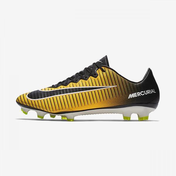  Professional Football Shoes 