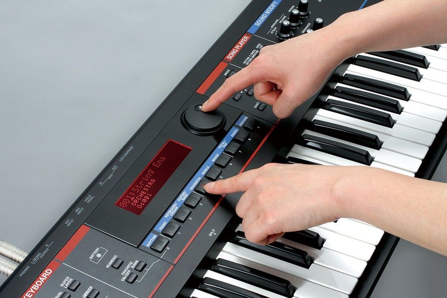 Đàn Organ Roland Juno-Stage