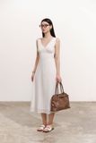 Đầm dài sát nách cổ tim - Trắng - D0694