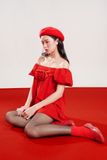 Áo trễ vai nhún bản đô - Đỏ - T0874