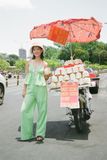 Áo cổ yếm kẻ sọc - Xanh lá - T0908