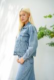  Áo khoác denim lửng dáng rộng - T0727 