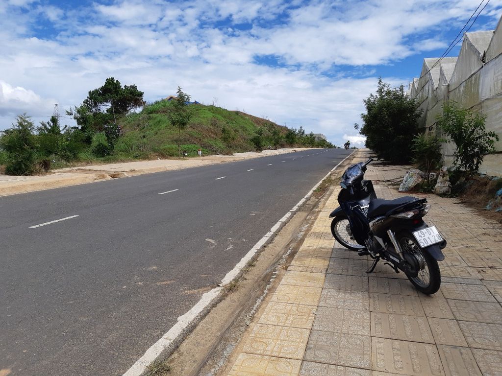 Bán Đất đường 723, xã Đasar, huyện Lạc Dương 31232m Đ3519