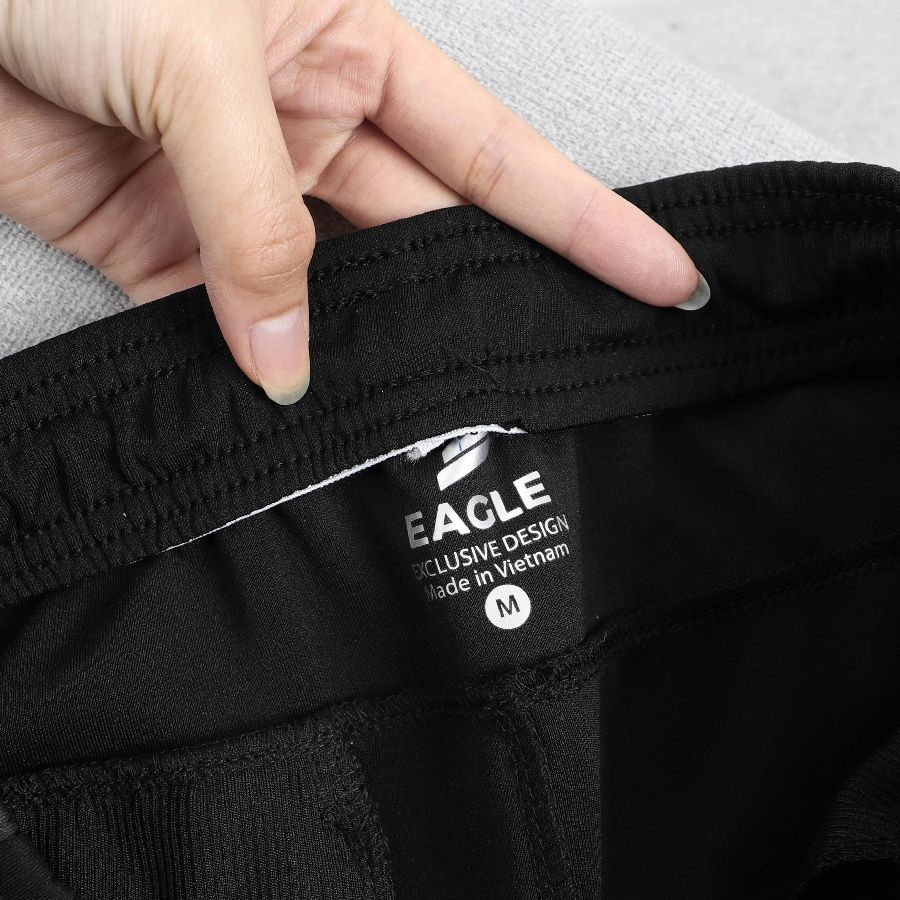 Quần đùi thun Eagle 1 sọc hông - Đen sọc trắng
